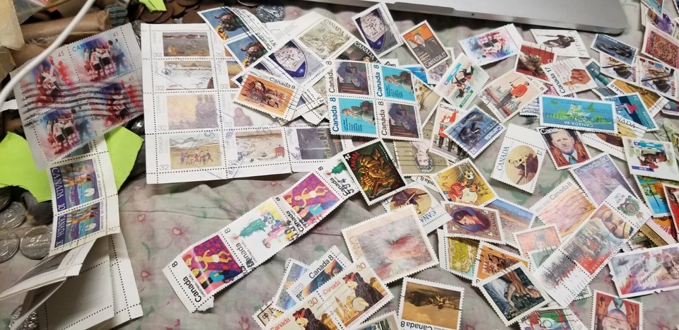 50 Different Canada Modern Stamps Colourful  From The Like Shown. - Image 3 of 4