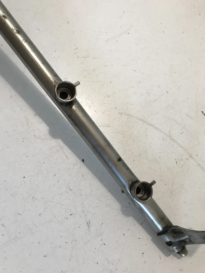 Porsche Cayenne Fuel Rail Genuine 4.5 V8 2005 - image 2 of 4