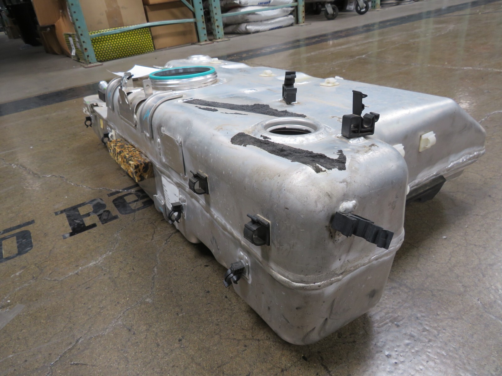 Maserati Granturismo Cabrio Convertible, Spider, Fuel Tank, Used, P/N 246498