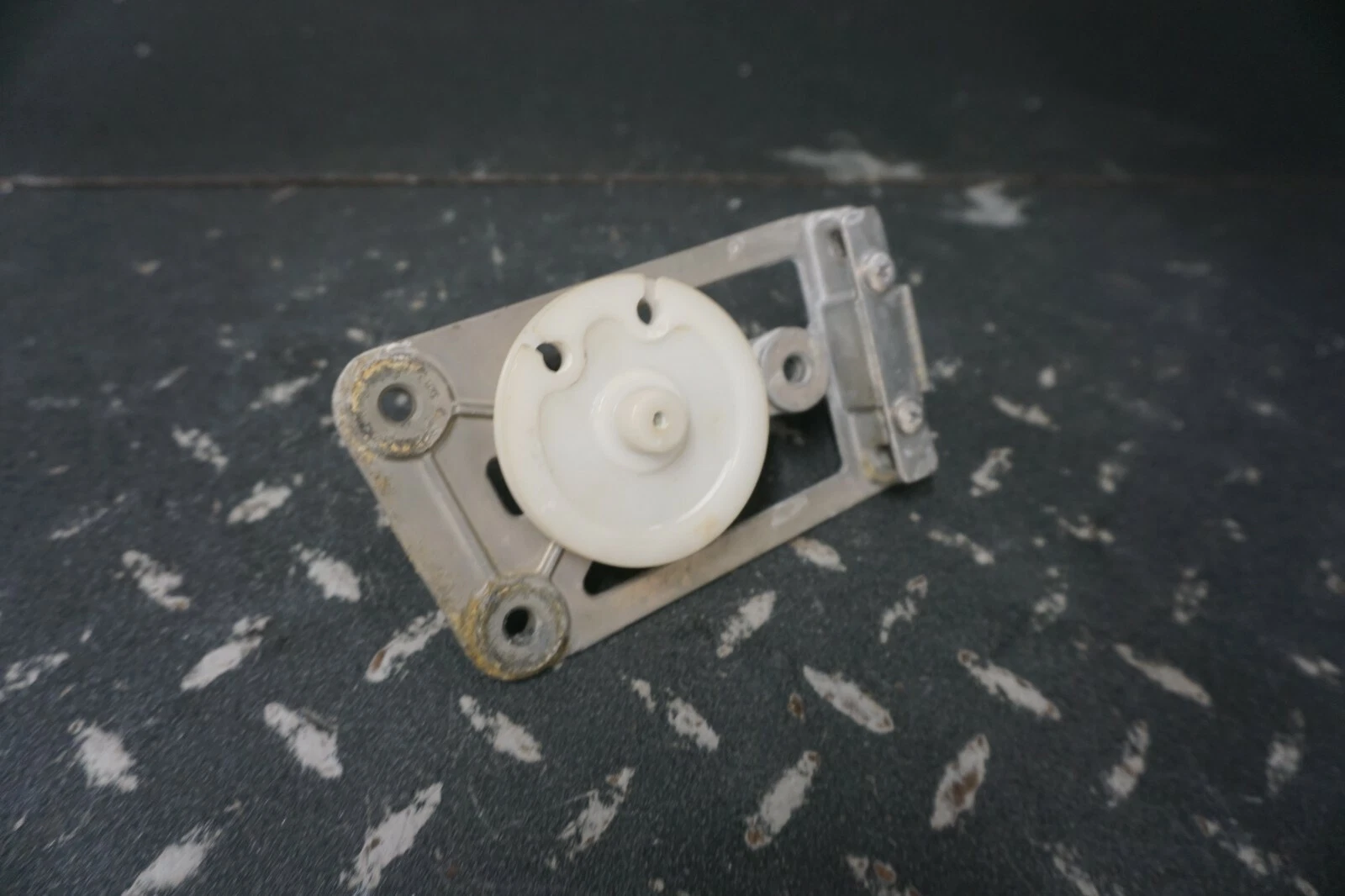1997-2002 Kawasaki STX PWC Jetski OEM Shift Cable Reel Pulley w/ Bracket