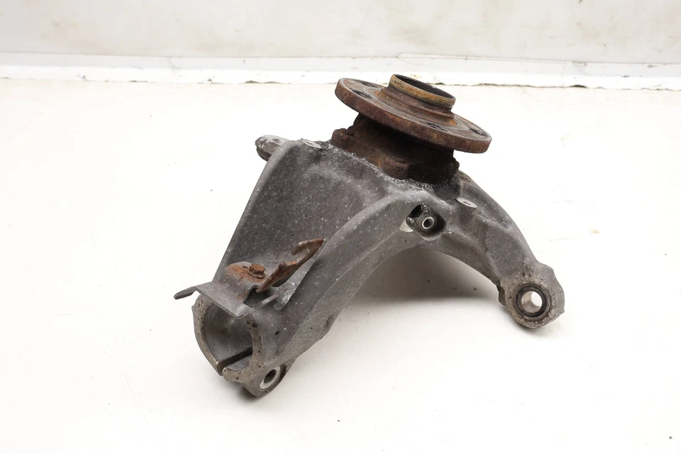 AUDI TT RS QUATTRO 2012-2014 - Nudillo de husillo delantero derecho con cojinete de rueda Foto 2 de 4