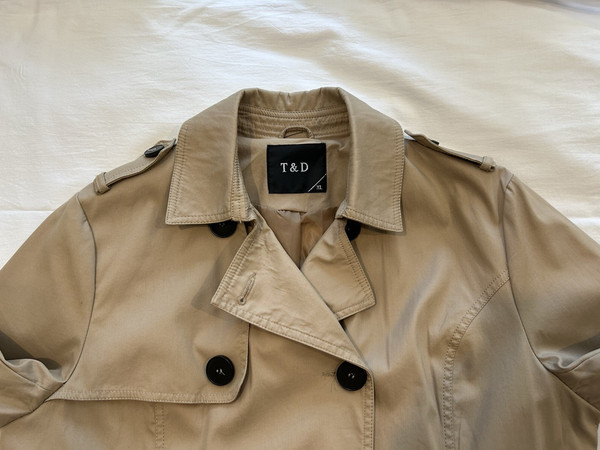 T&D Ladies  Trench Coat Beige Size XL Medium Length Excellent Condition