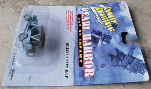 New 2001 Johnny Lightning WWII Pearl Harbor Day of Infamy Willys US Navy Jeep - Picture 3 of 7