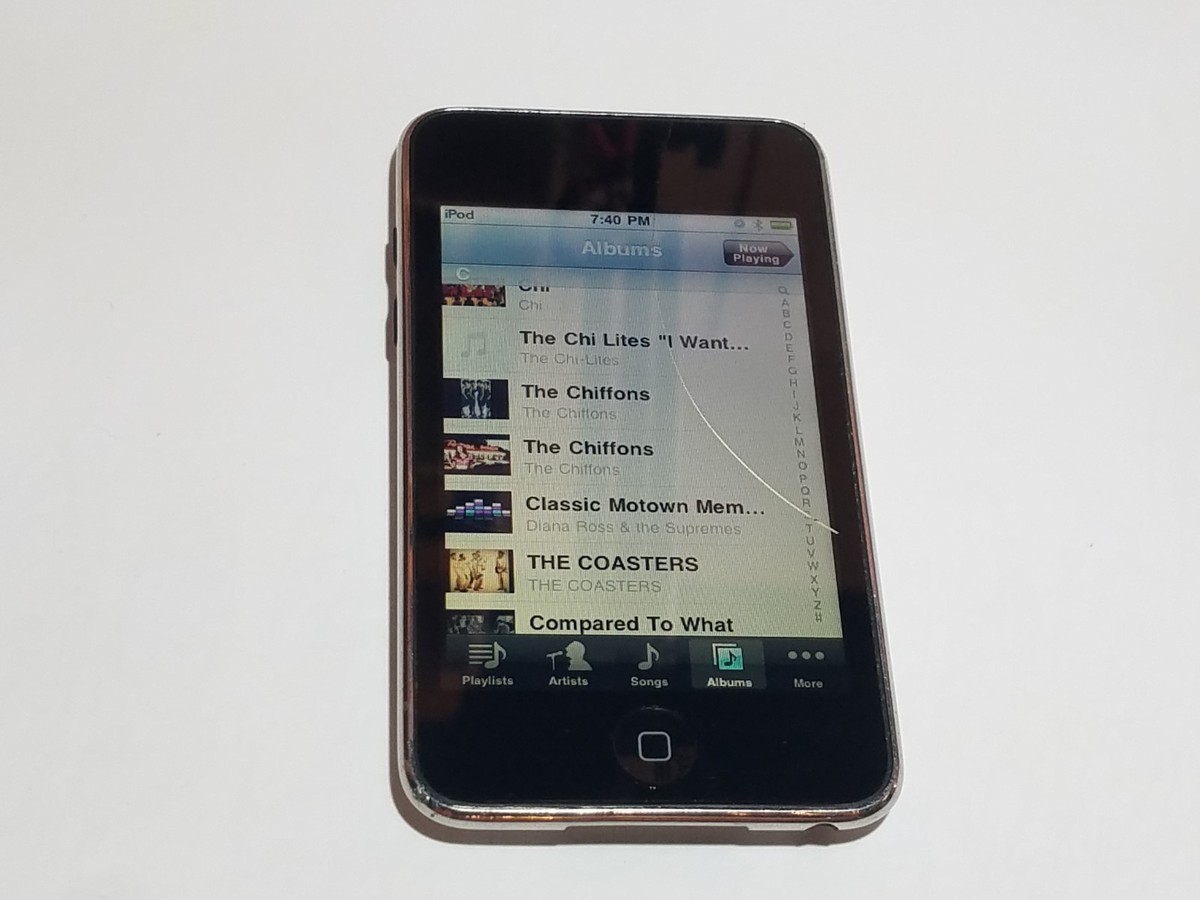 Rare Classic Apple iPod Touch 2ND Gen 16GB Retro MP3 Music Player