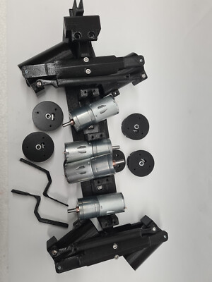 Bruder RC Traktor  Chassis für Xerion 5000 kpl montiert incl 4 Motoren