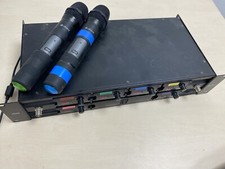 Chord Hu6 6 Way Uhf Wireless Microphone System + 2 Microphones