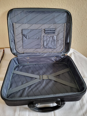 Reisetasche+Kosmetikkoffer verschließbar, Stoff, neuwertig,wahlweise m.Tragegurt