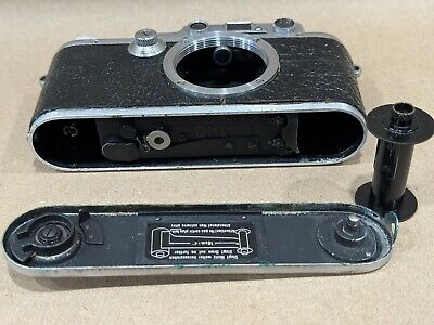 Leica IIIa 1935 SM Camera w/ matching 50mm 5cm Leitz Elmar Leica IIIa 1935 SM Camera w/ matching 50mm 5cm Leitz Elmar