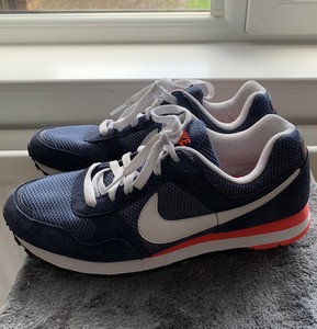 nike trainers size 7