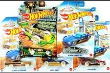 2021/2022 Hot Wheels Holiday Christmas New Year Set of 5 Complete. SHIPS FAST