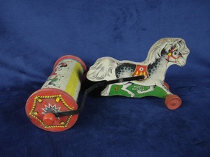 PONY CHIME VINTAGE FISHER PRICE PULL TOY #758 Nice Graphics - WORKING