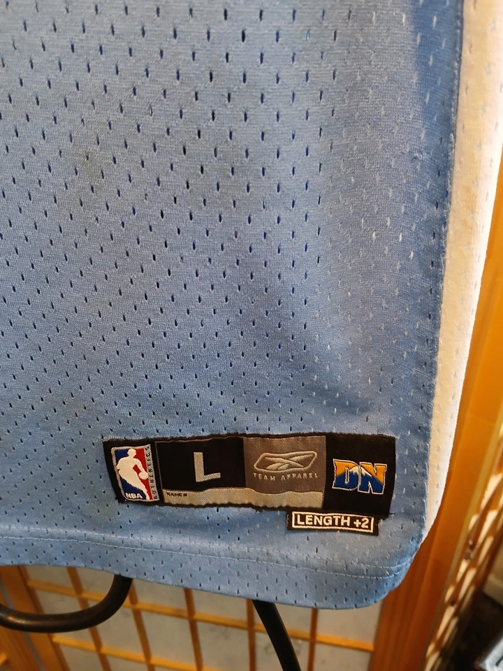 Vintage Carmelo Anthony Denver Nuggets Reebok Jersey armpit to armpit 16in - Image 3 of 4