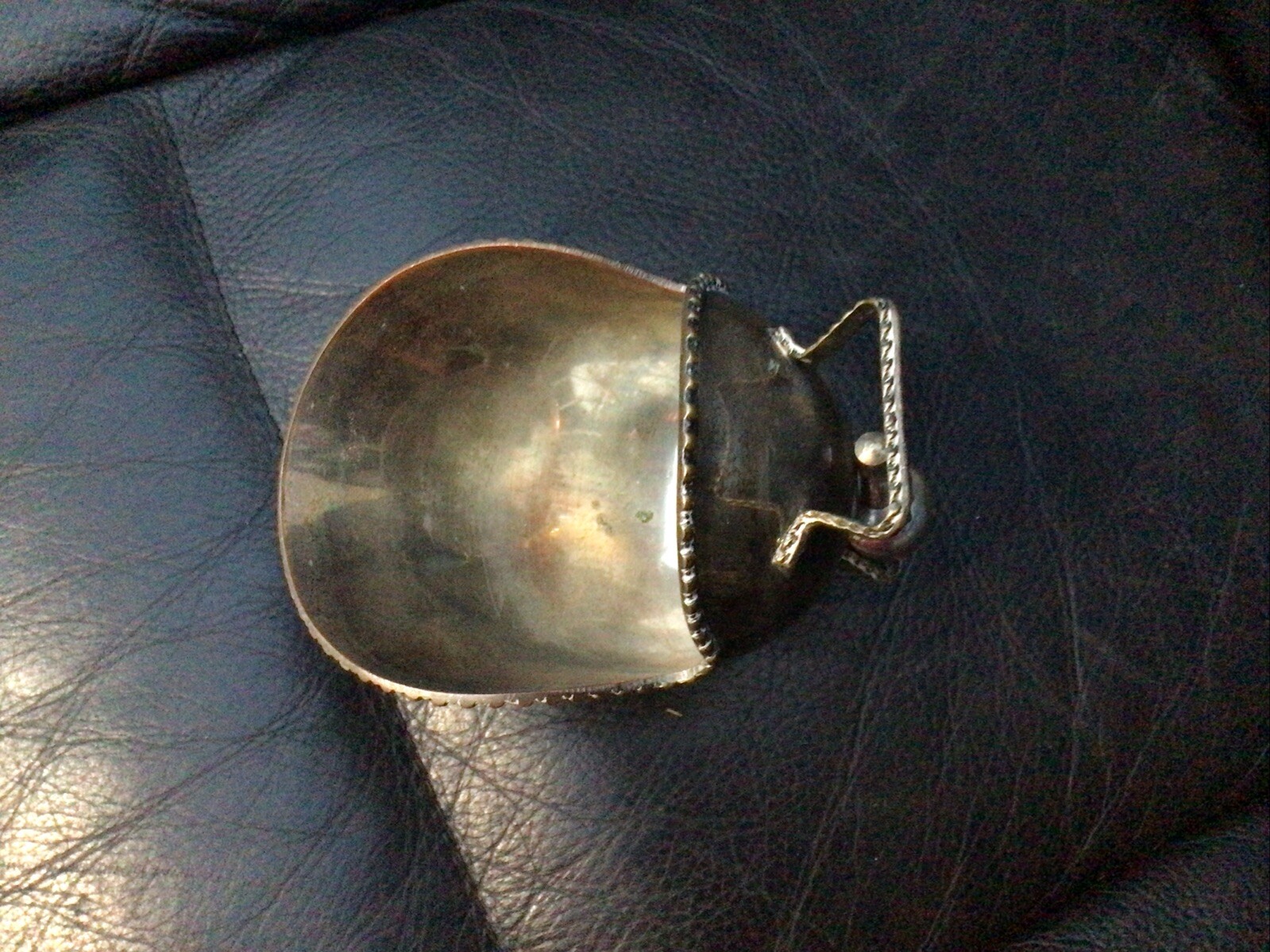 Picture 2 of 4