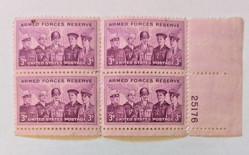 Plate Block of 4 USA Postage Stamps New NH 1942 Win the War Issue American Eagle - Picture 6 of 6