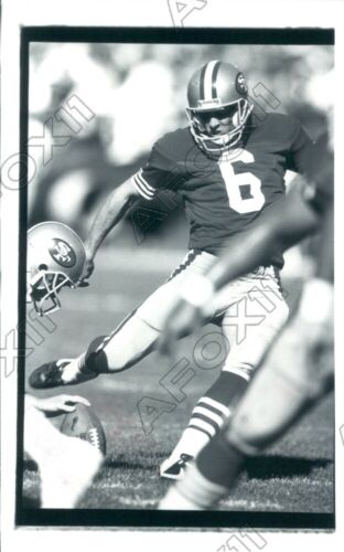 1990 San Francisco 49ers joueur de football kicker Mike Cofer photo de presse - Photo 1/2