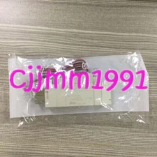 1PC NEW SMC 2 position 5 power control solenoid valve SY7120-5LZE-02 DC24V