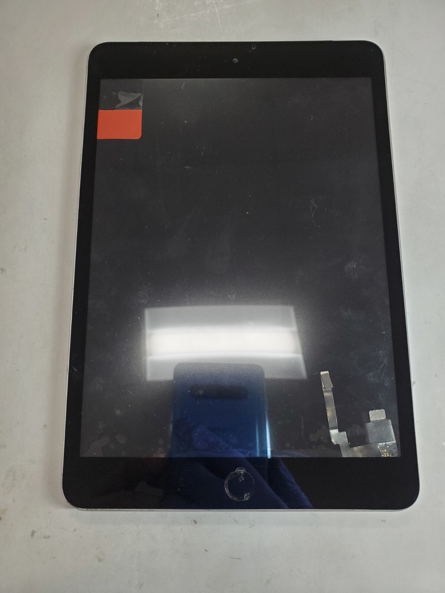 Apple iPad mini 3 64GB シルバー Apple iPad mini 3 Wi-Fi 64GB - Silver/White MGGT2LL/A A1599