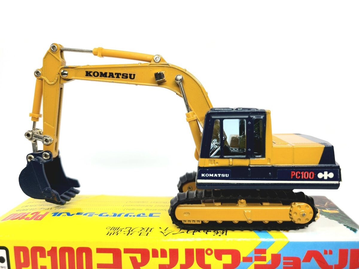 ミニカー KOMATSU PC200 1/50 Amazon.co.jp: △超希少！ミニチュア 1/50 コマツ KOMATSU 油圧