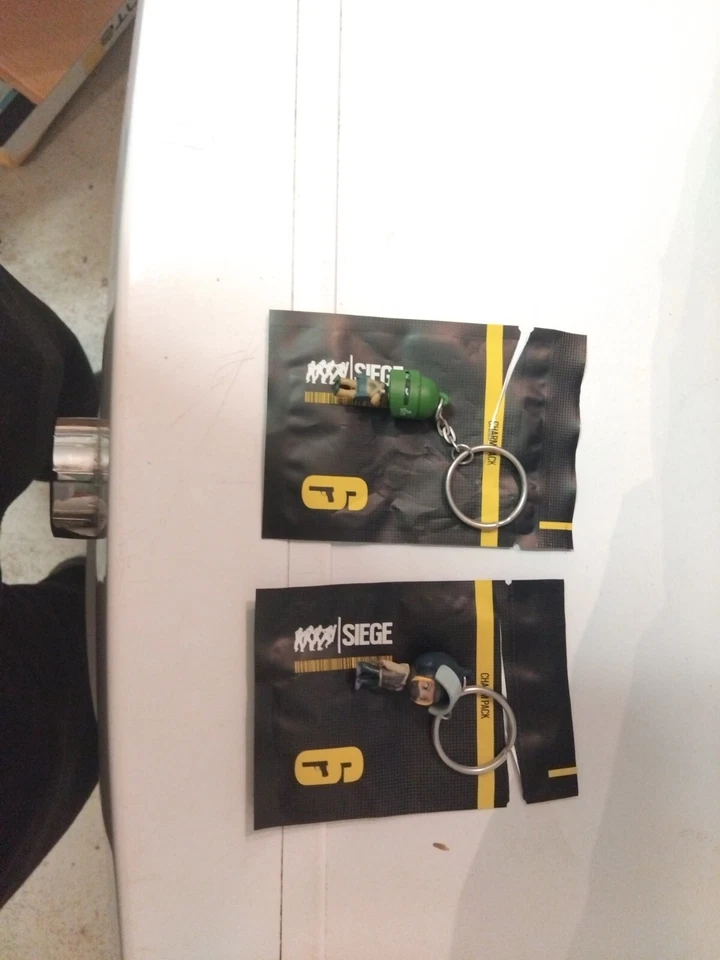 3x Rainbow Six Siege Schlüsselanhänger Chibi Figuren OVP Rainbow Six Chibi - Bild 2 von 2