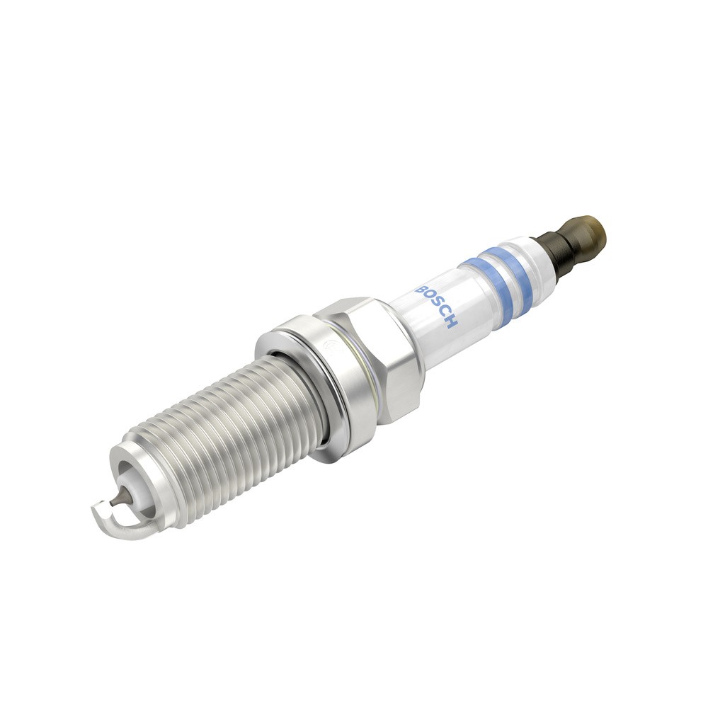 BOSCH Spark Plug for BMW VOLVO SUBARU 2,5 3,0 1016003300 1822A022 22401AA670