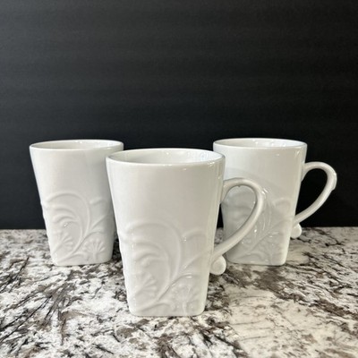 Corelle Coordinates CHERISH 4½'' 12 oz Square Base Round Top Mugs (3)