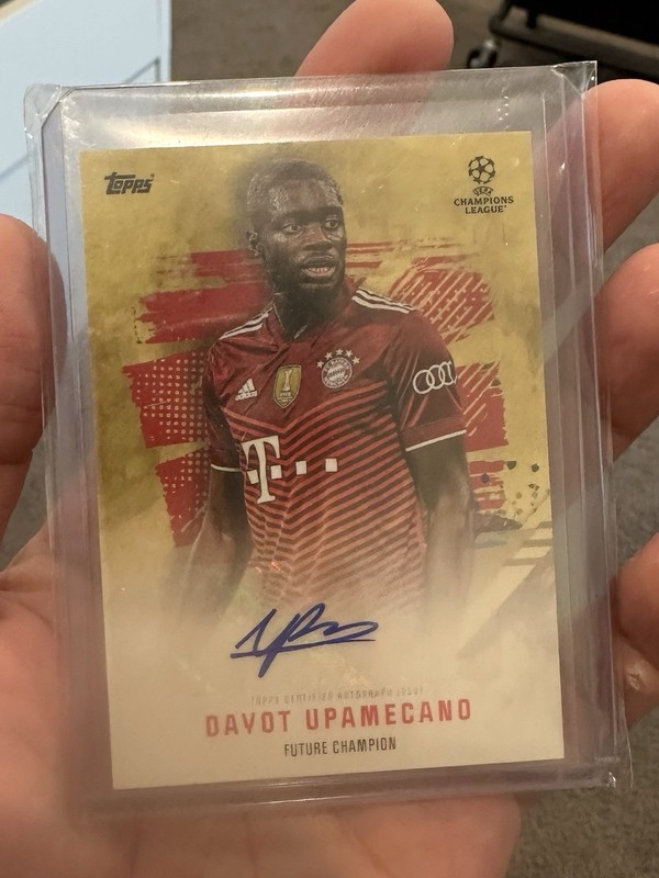 Topps 2022 UEFA Champions League Future Champion Dayot Upamecano 1/1 Auto Bayern