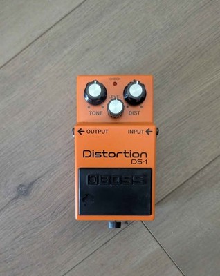 Boss DS-1 Electric Guitar Distortion Effect Pedal
