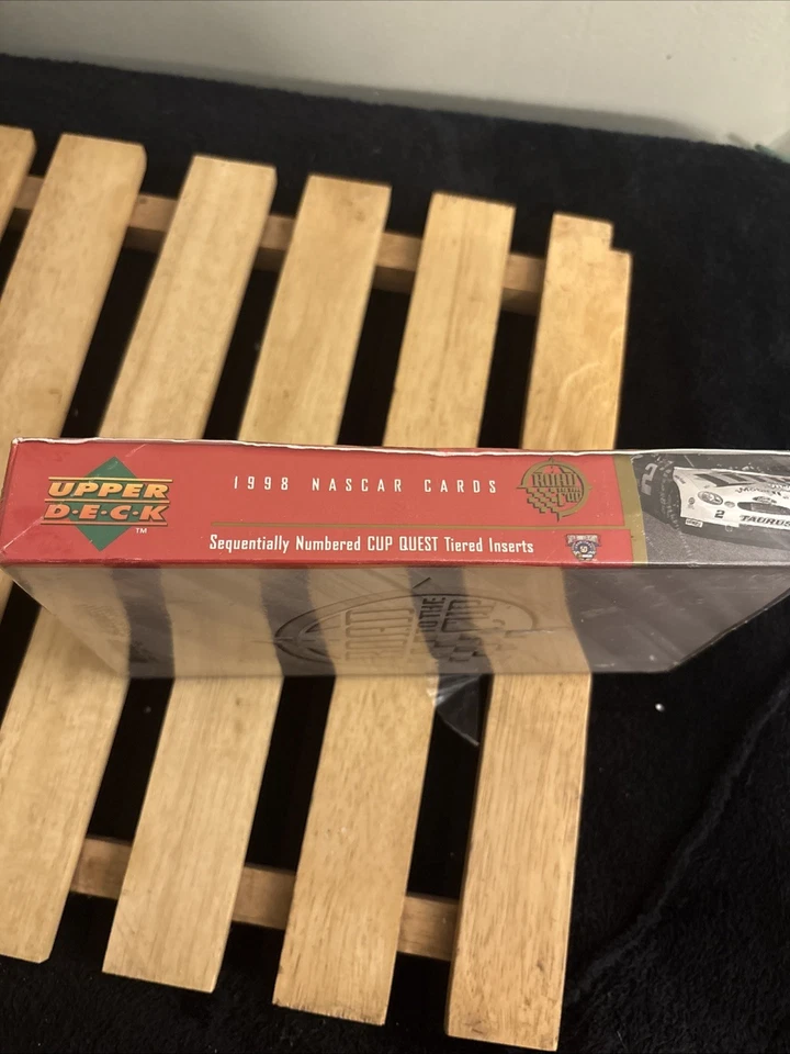 1998 Upper Deck Road to the Cup - unopened box 12 + 2 packs - Image 3 of 4