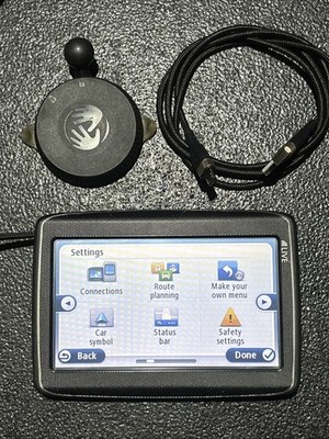 Tomtom Go Live 825 GPS Sat Nav UK & Europe Maps Navigation Bluetooth