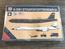 Pit Road 1/700 Boeing B-52H Stratofortress & B-1A Rockwell Model Kit S-2 SEALED 