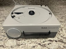 Kodak Carousel S Projector with Leather Case, Remote, and 4 Slide Reels