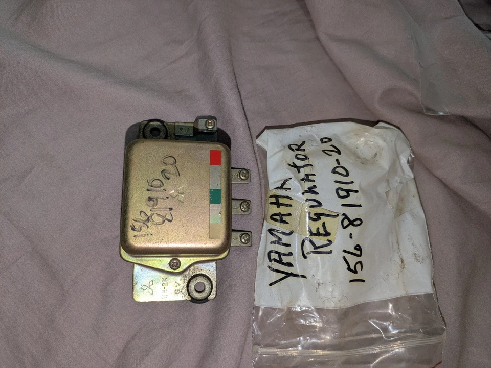 Regulador Yamaha 1965-66 YDS3 YM1 156-81910-20 - Imagem 2 de 4