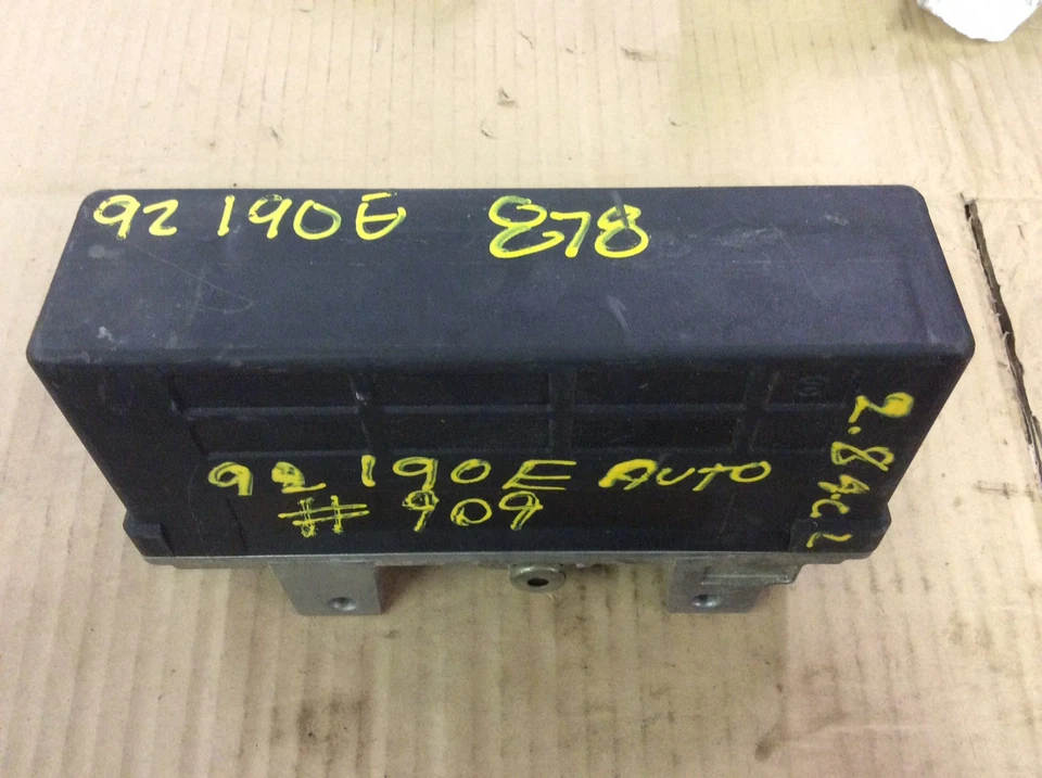 84 85 86 87 Módulo de control de chasis eléctrico ABS Mercedes Benz 300D 190D 300E Foto 2 de 4