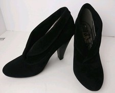 Rebels Black Faux Suede Folded Ankle Boots Willow Women's Size 8 Chunky Heel 