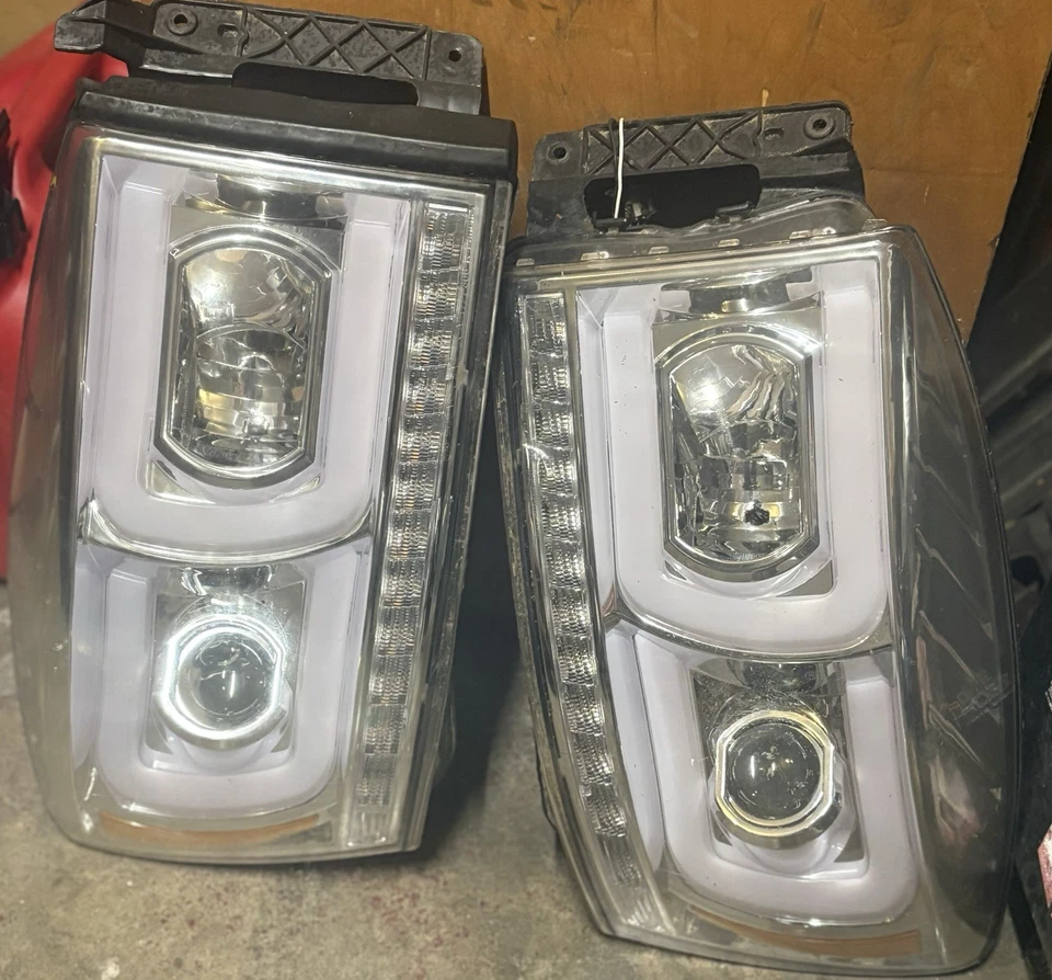 Faróis de caminhão Dodge 2006-2008 3ª geração - Imagem 2 de 4