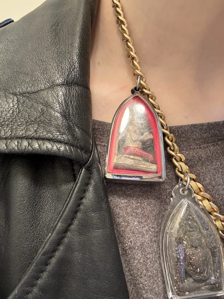 Amuleto tailandés Buda Hanuman colección antigua en una cadena de collar raro con tarjeta Foto 4 de 4