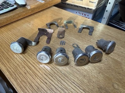 67-72  Chevy GMC Truck Pick-up lock cylinders LOT NO KEYS 1967-1972 OEM