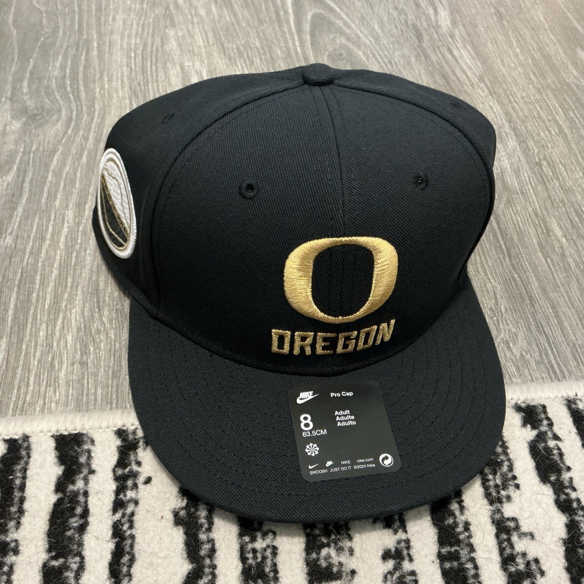 Nike Oregon Ducks Pro Cap Hat Adult Size: 8 Shoe Duck Black  display picture 1
