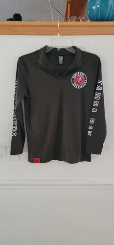 Brand New Youth 14-16 Tampa Bay Buccaneers 1/4 Zip Pullover *NWT*
