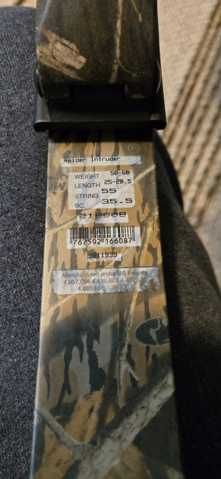 Hoyt Intruder Compound Bow Cammo  50-60 lbs DL 25" To 28.5" - Image 4 of 4