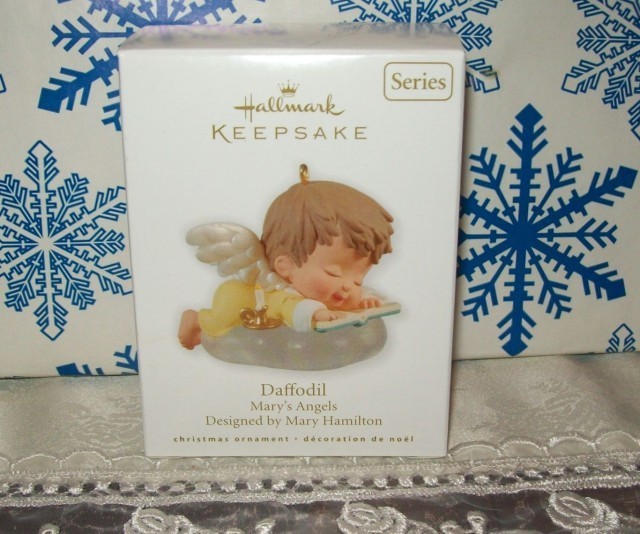 HALLMARK DAFFODIL #23 MARY'S ANGELS SERIES 2010 CHRISTMAS KEEPSAKE ORNAMENTS