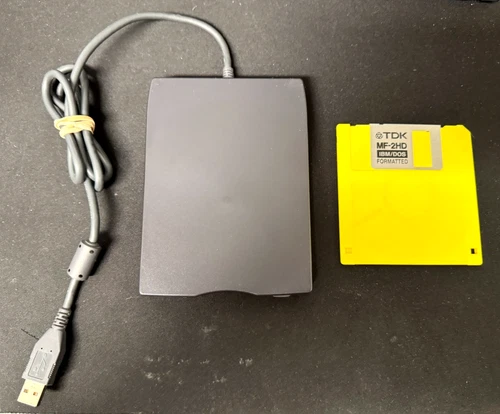 Dell External Floppy Drive Module Model FD-05PUB with 17 Floppy Disks TESTED