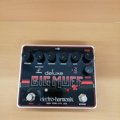 Electro-Harmonix Deluxe Big Muff Distortion Guitar Effects Pedal Used