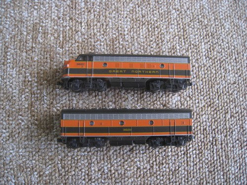 KATO GREAT NORTH RAILWAY F7A+B2 AMBOS CONJUNTOS 200791 | Condition: Used