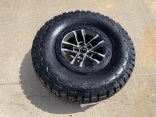 17 Jeep Wrangler 392 Gladiator Rubicon Oem 9329 Beadlock Wheel Rim Bfg 35 New 17 Jeep Wrangler 392 Gladiator Rubicon Oem 9329 Beadlock Wheel Rim Bfg 35 New