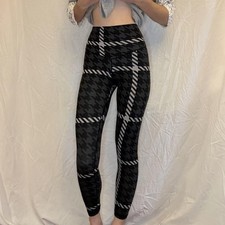 Offline by Aerie real me xtra xs leggings short inseam black white high rise