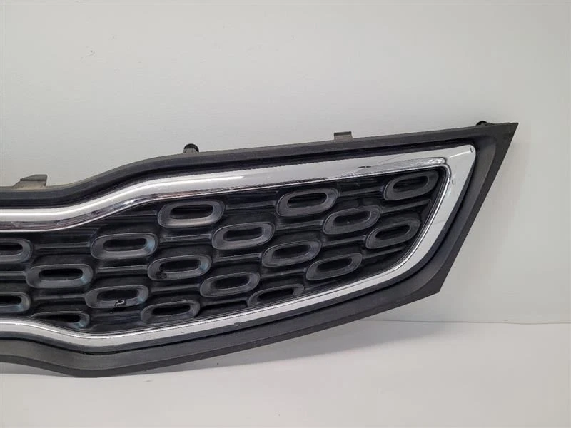 2012-2015 KIA RIO Grille Upper Sedan With Chrome Surround 12-15 863501W010 - Imagem 2 de 4