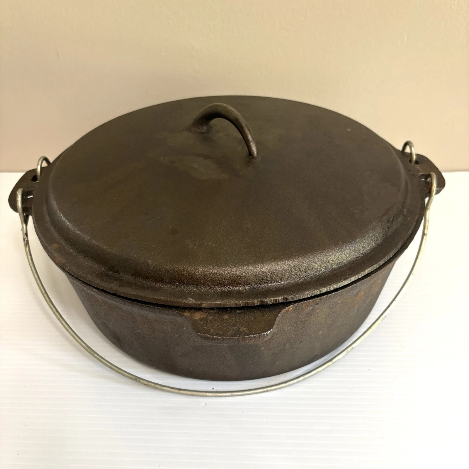 Vintage Cast Iron Camp Pot Spout # 10 Bail Handles Lid Dutch Oven 12"