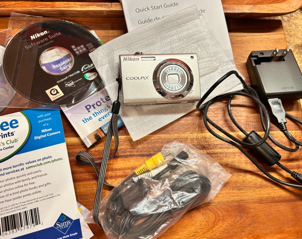 Cámara digital Nikon COOLPIX S4000 12,0 MP f/3,2 de JAPÓN Foto 4 de 4