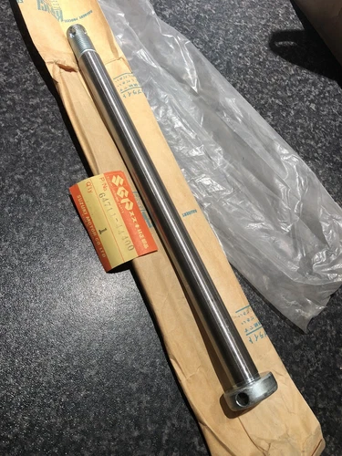 AXLE,REAR